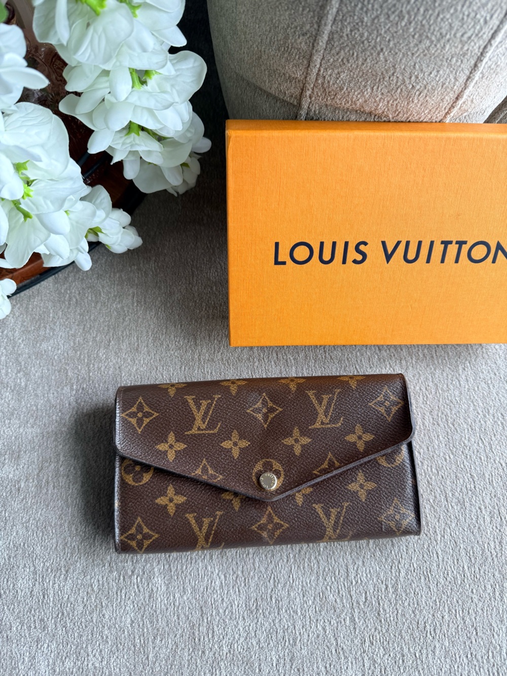 Louis Vuitton Brown Monogram Envelope Sarah Wallet with Fuschia Interior